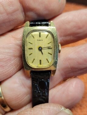1970 ladies Timex manual wind watch, new strap.